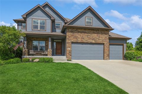 Single Family Residence in Urbandale IA 3434 160th Circle.jpg