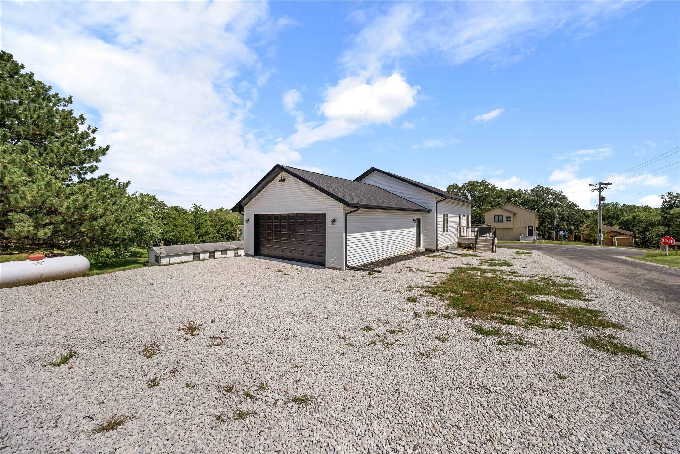 8479 Lakeshore Drive