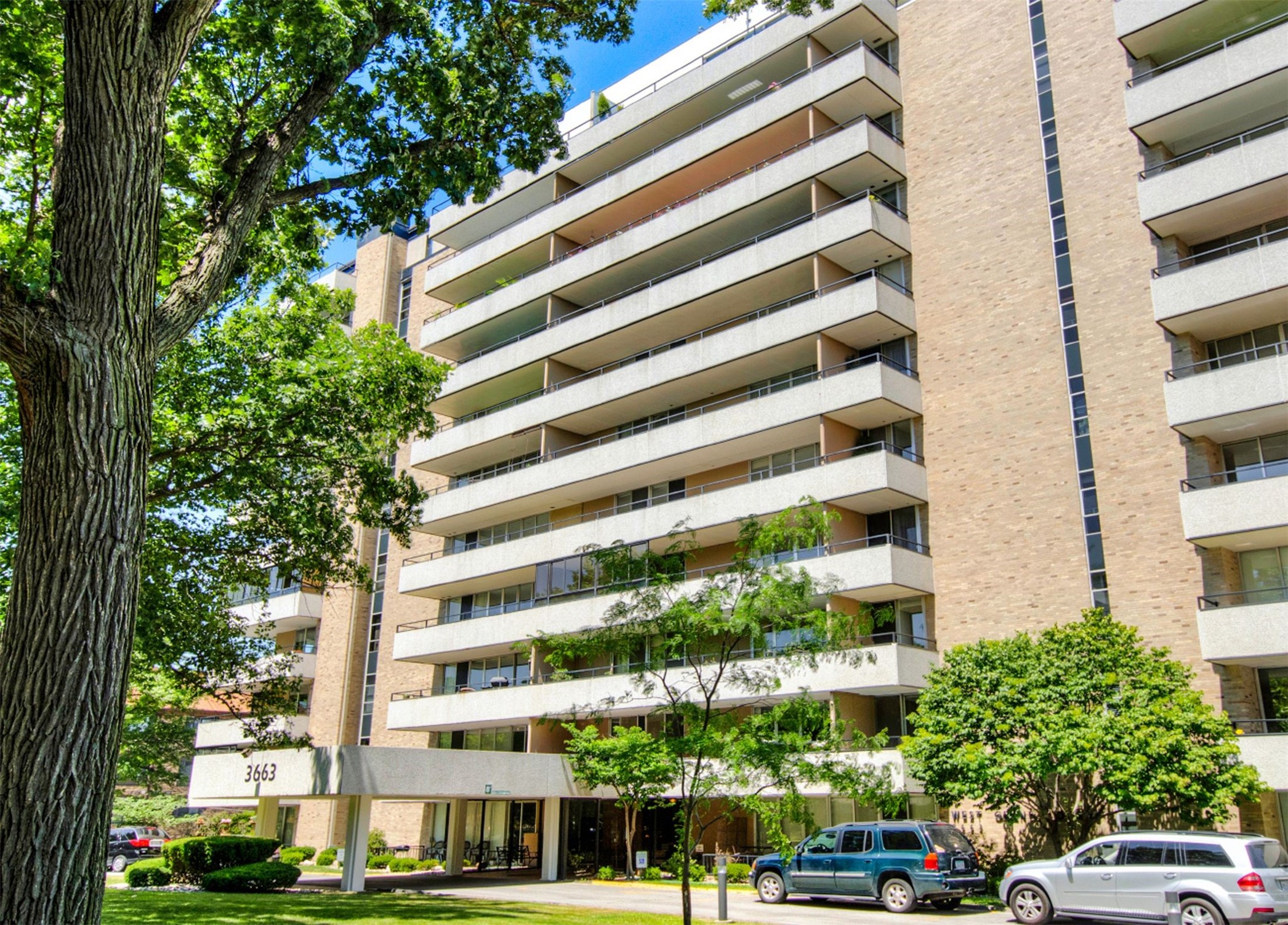 3663 Grand Avenue #904, Des Moines, Iowa image 1