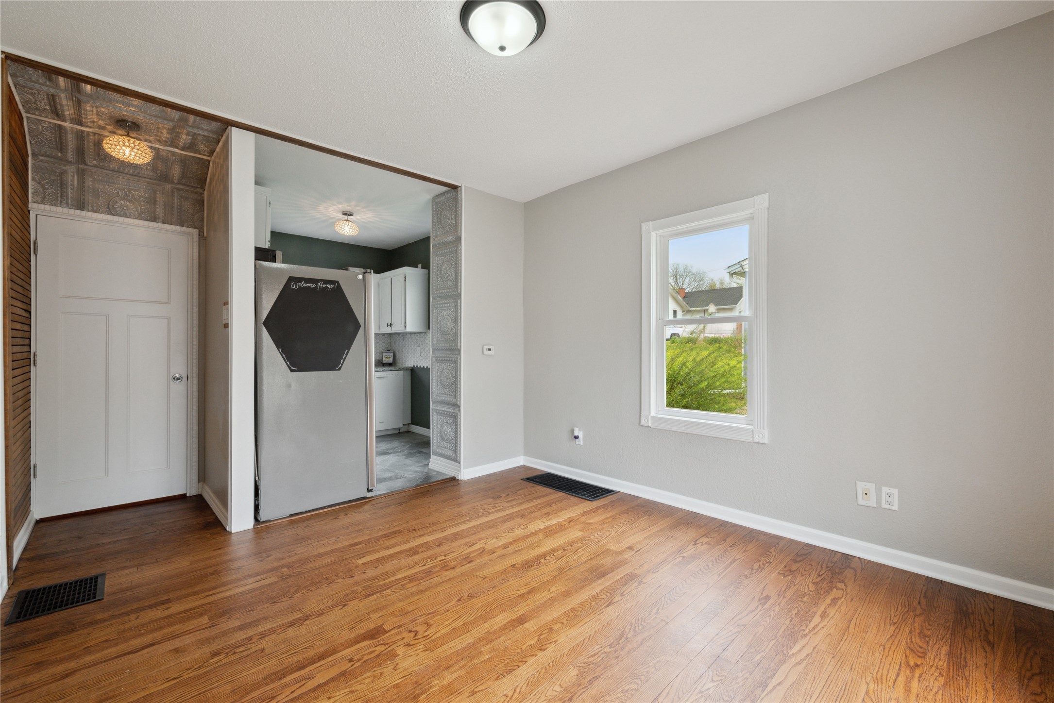 330 E 13th Street, Newton, Iowa image 11