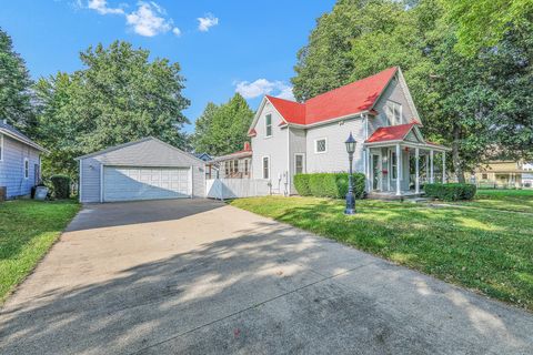 400 Washington Street Pella IA 50219