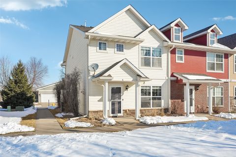 Condo For Sale - 10022 Agate Lane<br/> Johnston, IA 50131