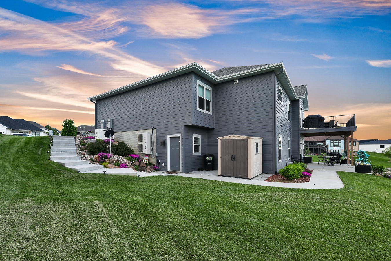 1030 Lake View Drive, Pella, Iowa image 3