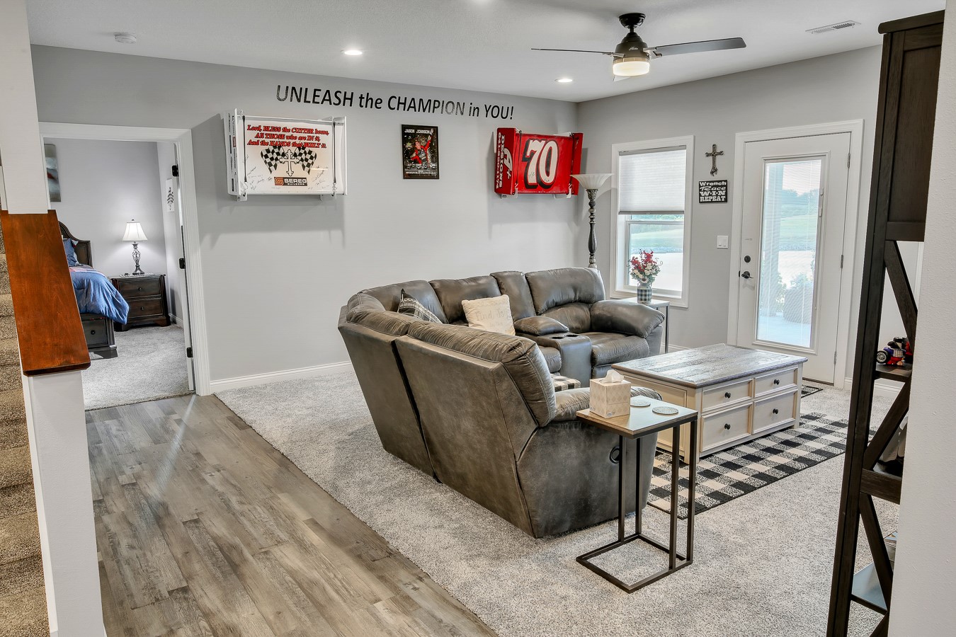1030 Lake View Drive, Pella, Iowa image 20