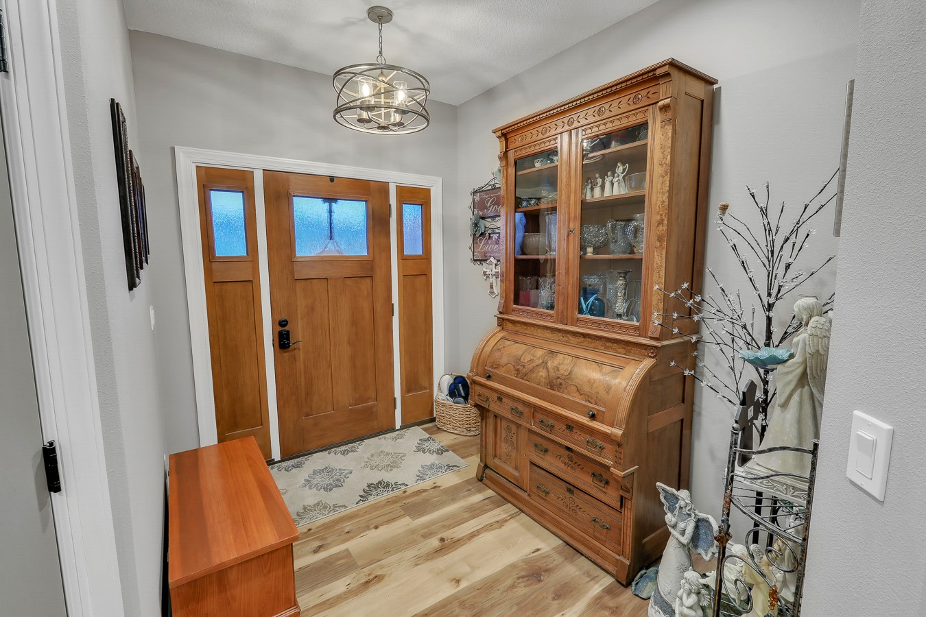 1030 Lake View Drive, Pella, Iowa image 4
