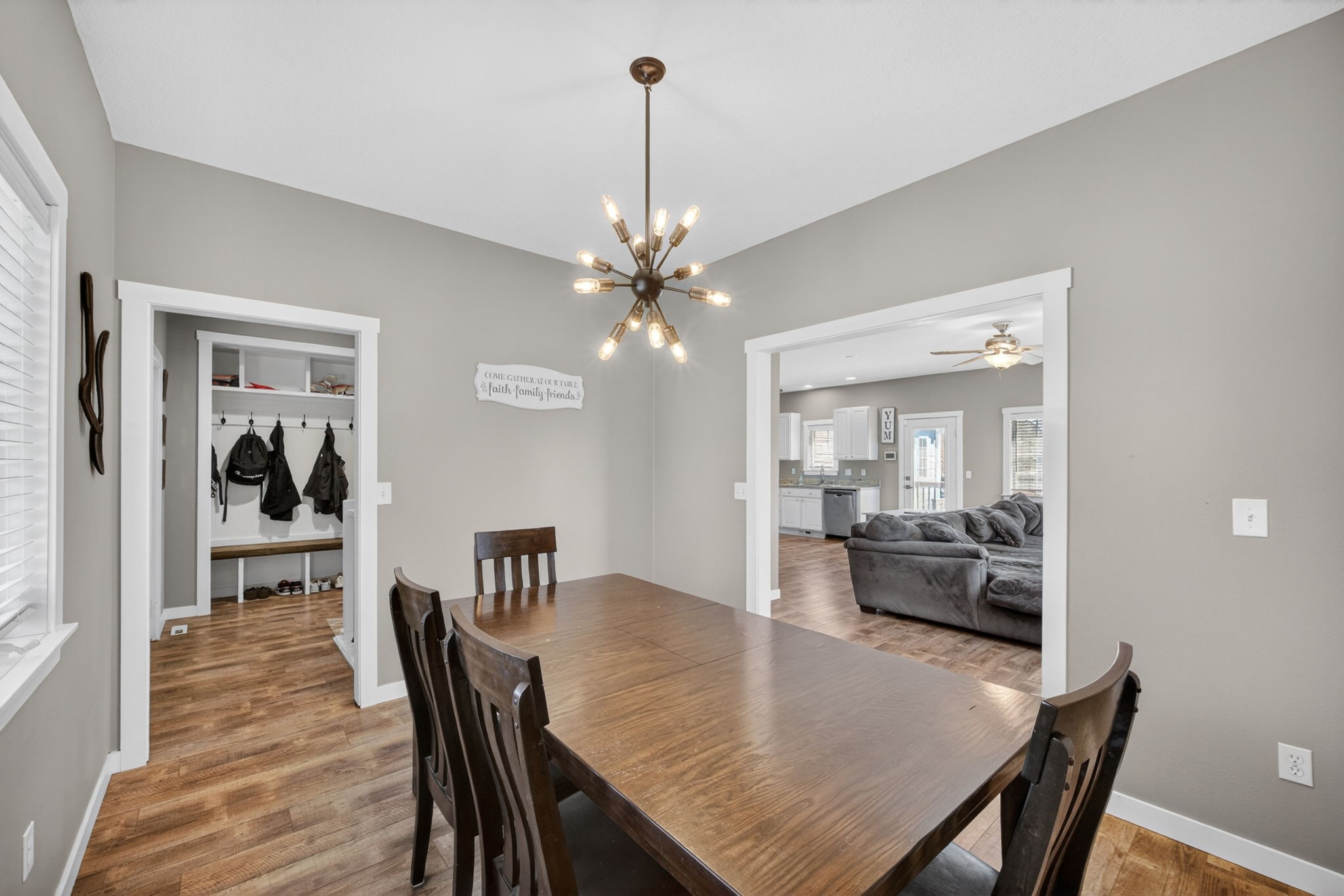 107 Dooley Court SW