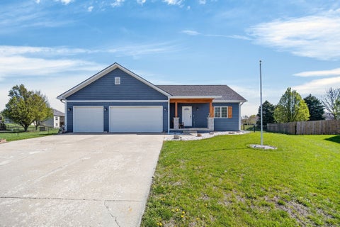 Homes For Sale - 107 Dooley Court<br/> Altoona, IA 50009