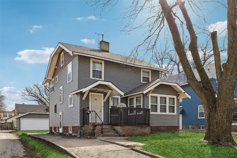 Homes For Sale - 1131 23rd Street<br/> Des Moines, IA 50311
