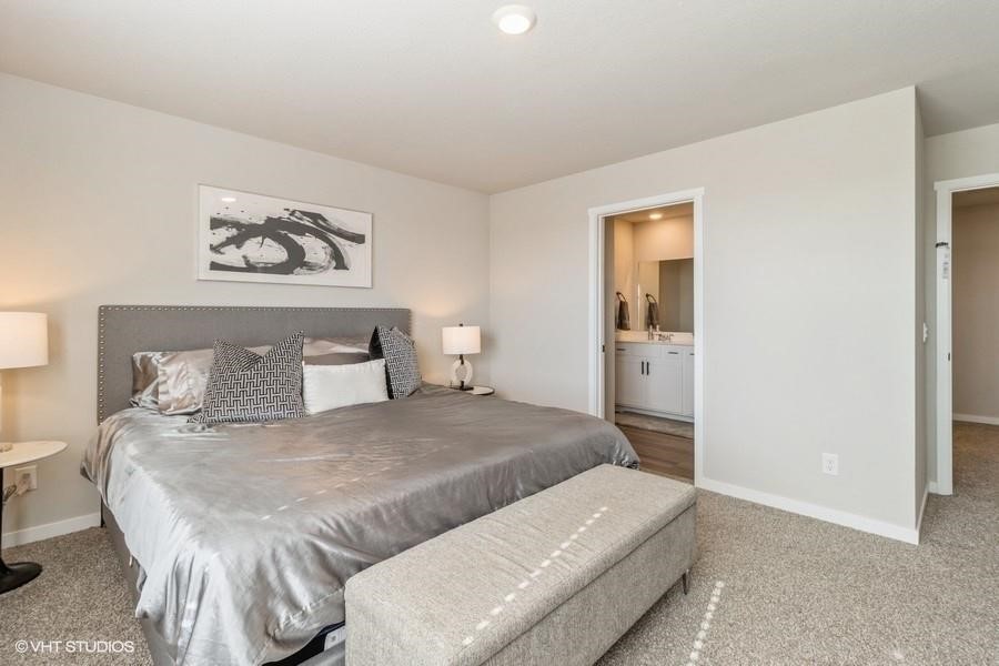 14225 Walnut Meadows Drive, Urbandale, Iowa image 11