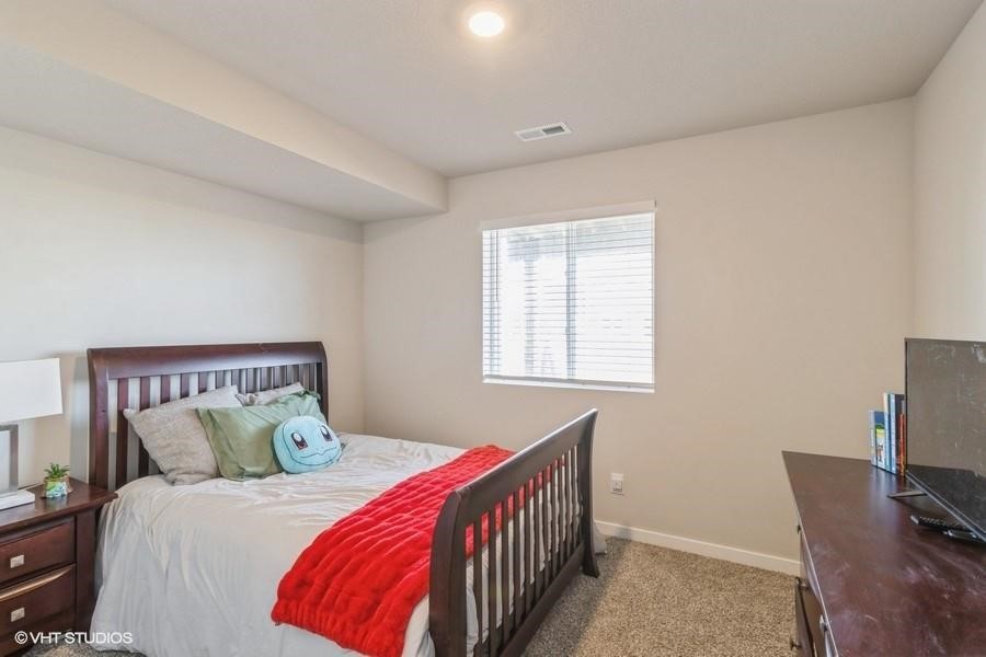 14225 Walnut Meadows Drive, Urbandale, Iowa image 18