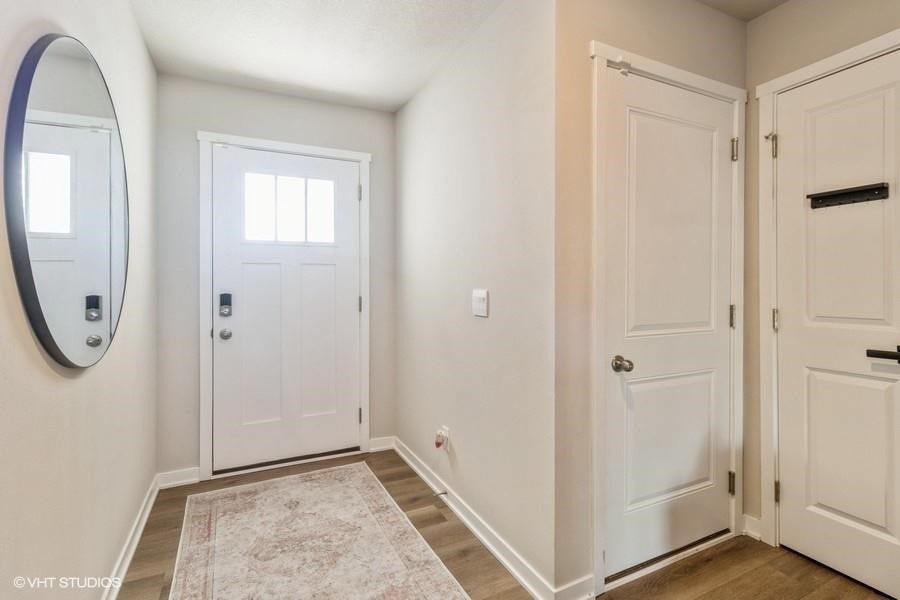 14225 Walnut Meadows Drive, Urbandale, Iowa image 15