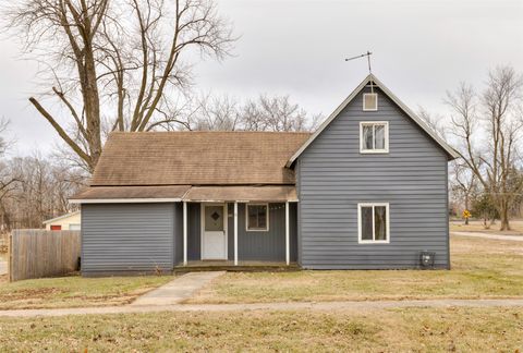 Homes For Sale - 300 2nd Street<br/> Polk County, Mitchellville, IA 50169