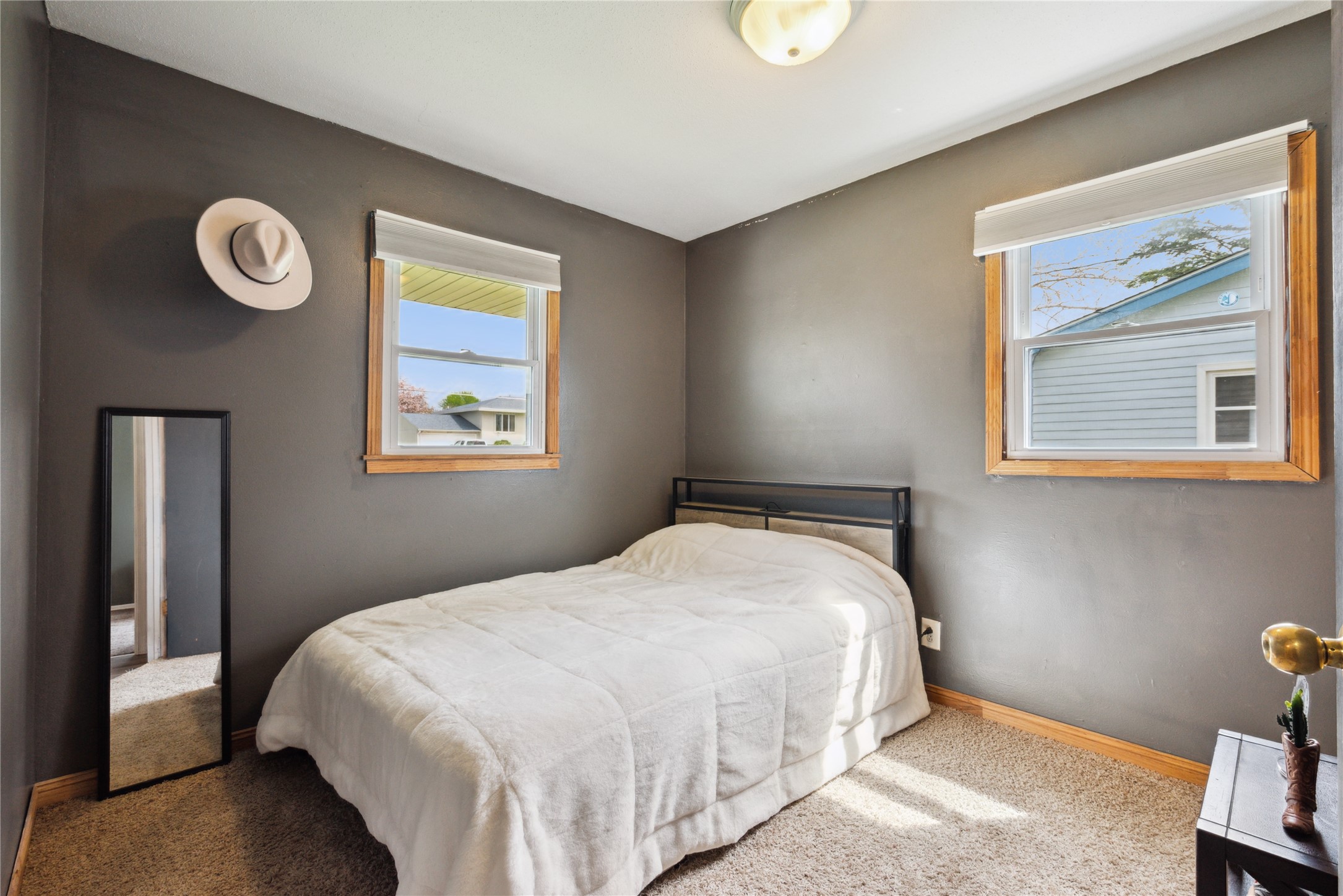 3210 E 42nd Street, Des Moines, Iowa image 14