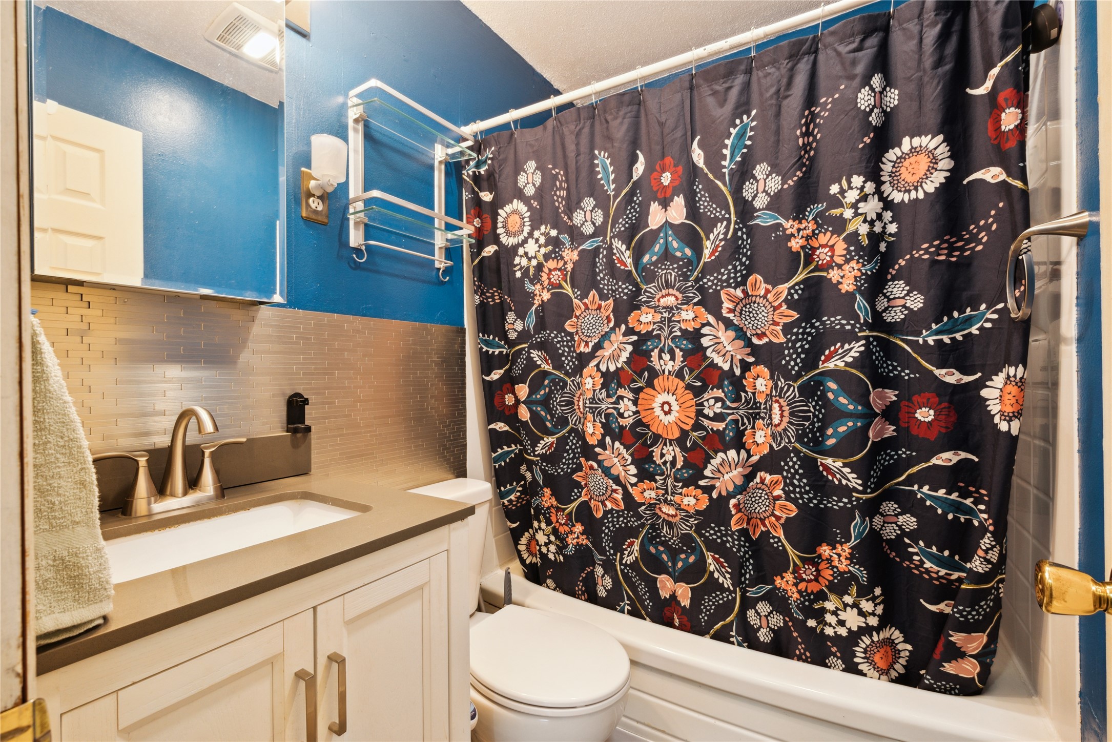 3210 E 42nd Street, Des Moines, Iowa image 15
