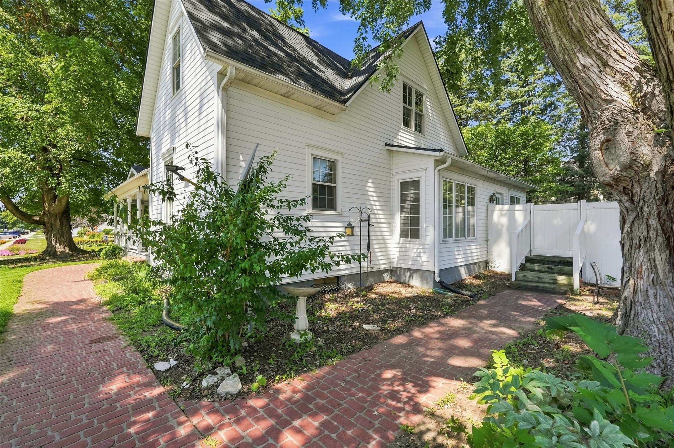 600 E 3rd Street