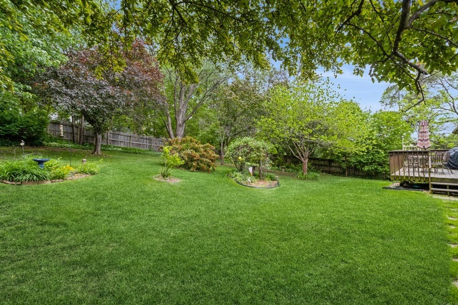 7720 Drake Court, Clive, Iowa image 28