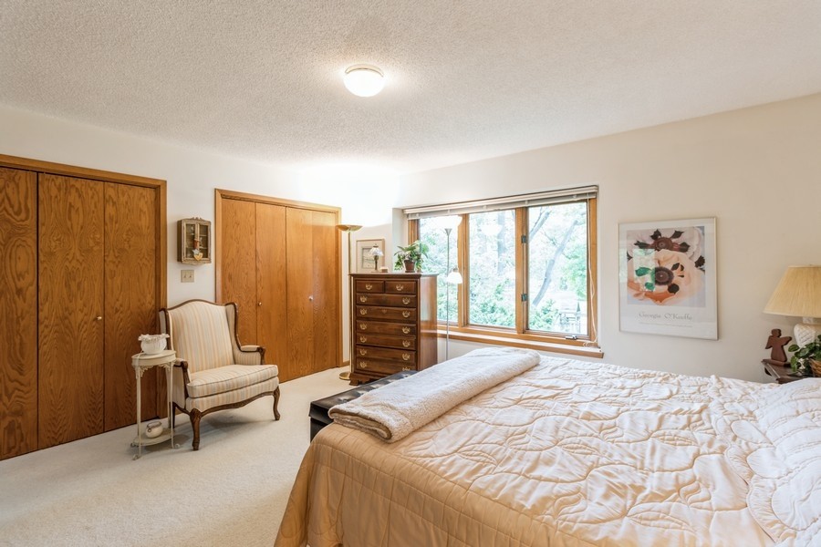 7720 Drake Court, Clive, Iowa image 16