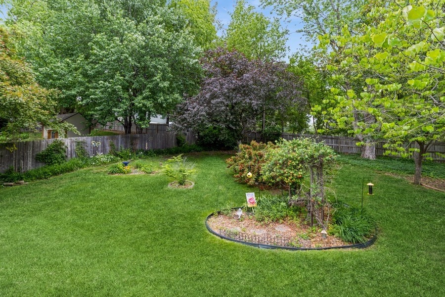 7720 Drake Court, Clive, Iowa image 29