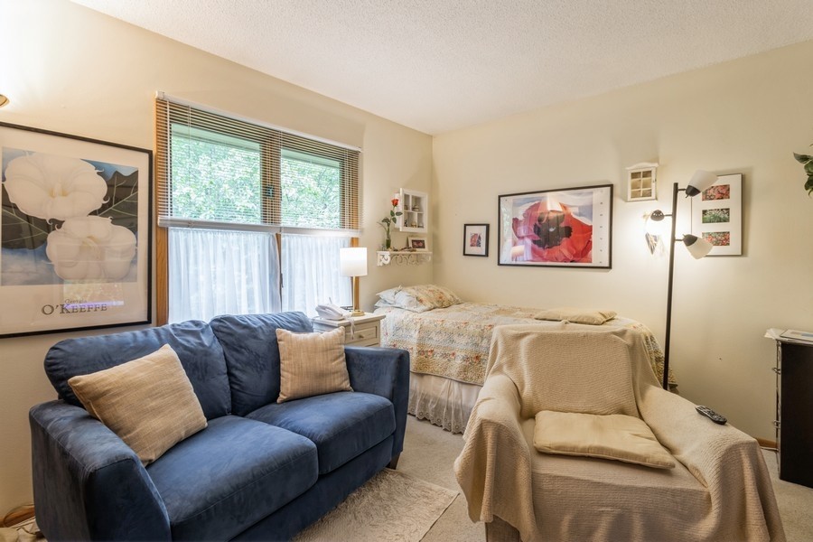 7720 Drake Court, Clive, Iowa image 14