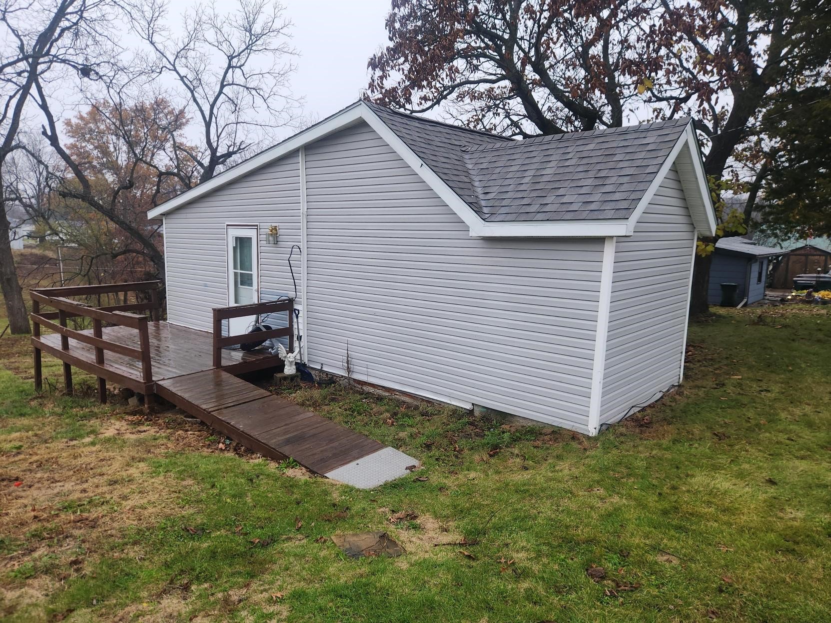 212 Armory Avenue, Chariton, Iowa image 3