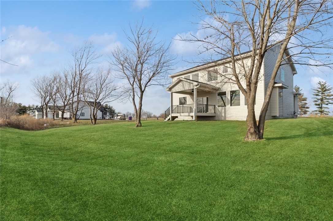 6423 Carpenter Avenue, Windsor Heights, Iowa image 2