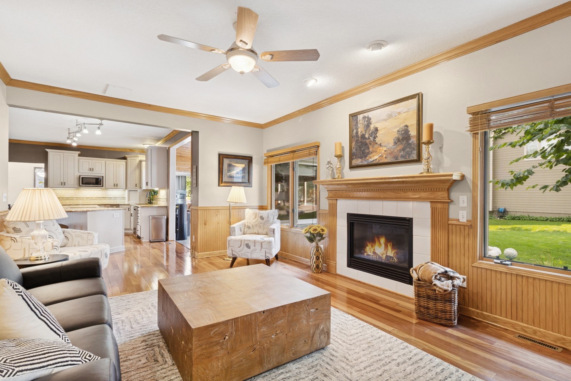 Urbandale, Iowa 50322, United States, 5 Bedrooms Bedrooms, ,3 BathroomsBathrooms,Residential,Pending,183112