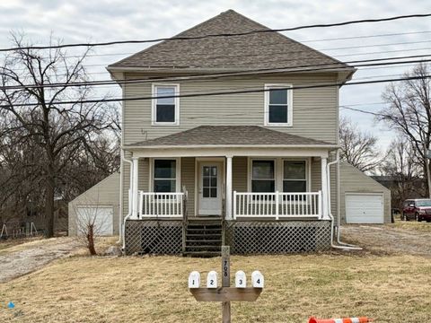 Homes For Sale - 708 Wall Avenue<br/> Des Moines, IA 50315