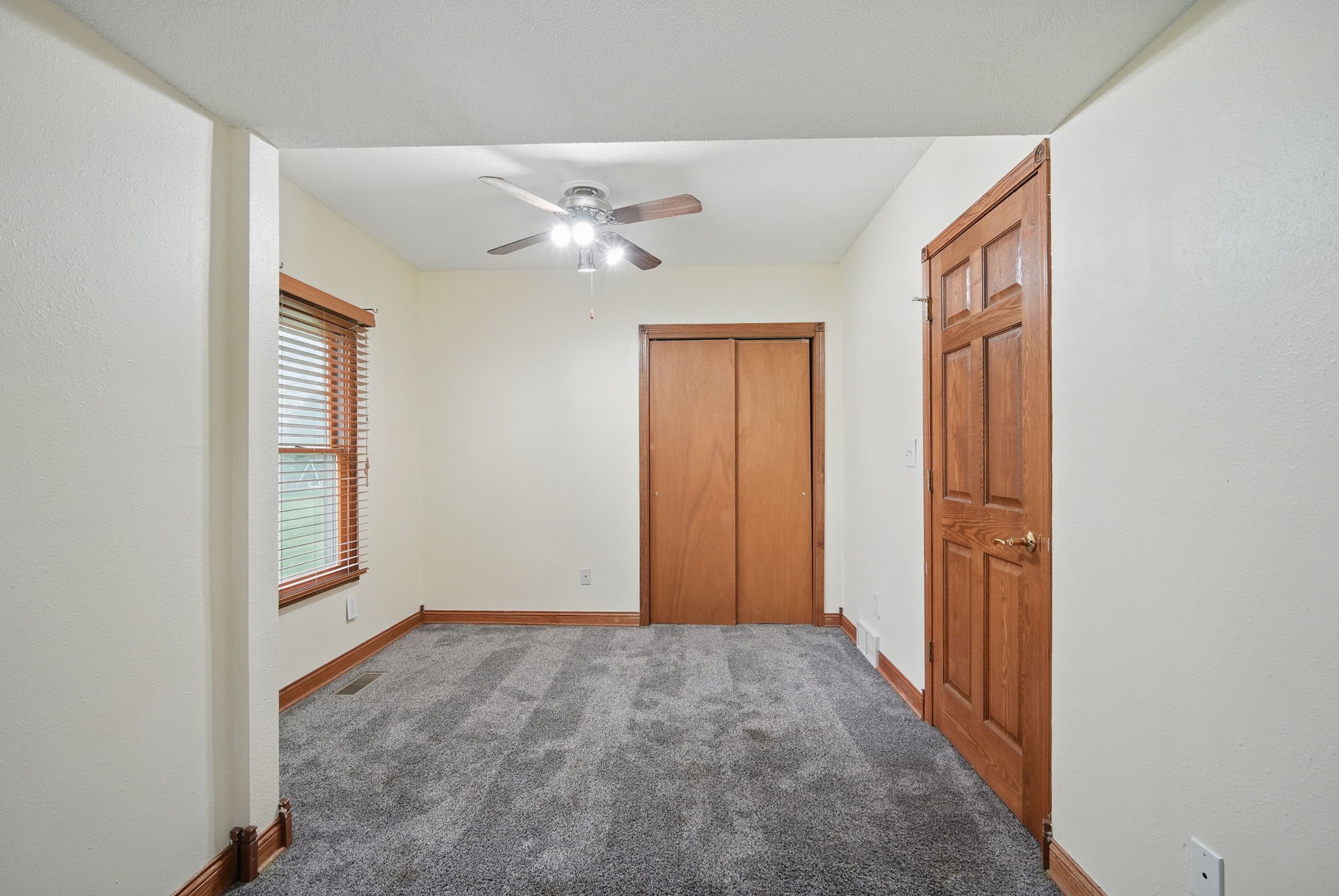 2129 Morton Avenue, Des Moines, Iowa image 16