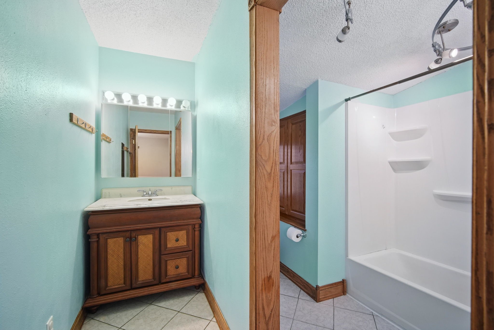 2129 Morton Avenue, Des Moines, Iowa image 17