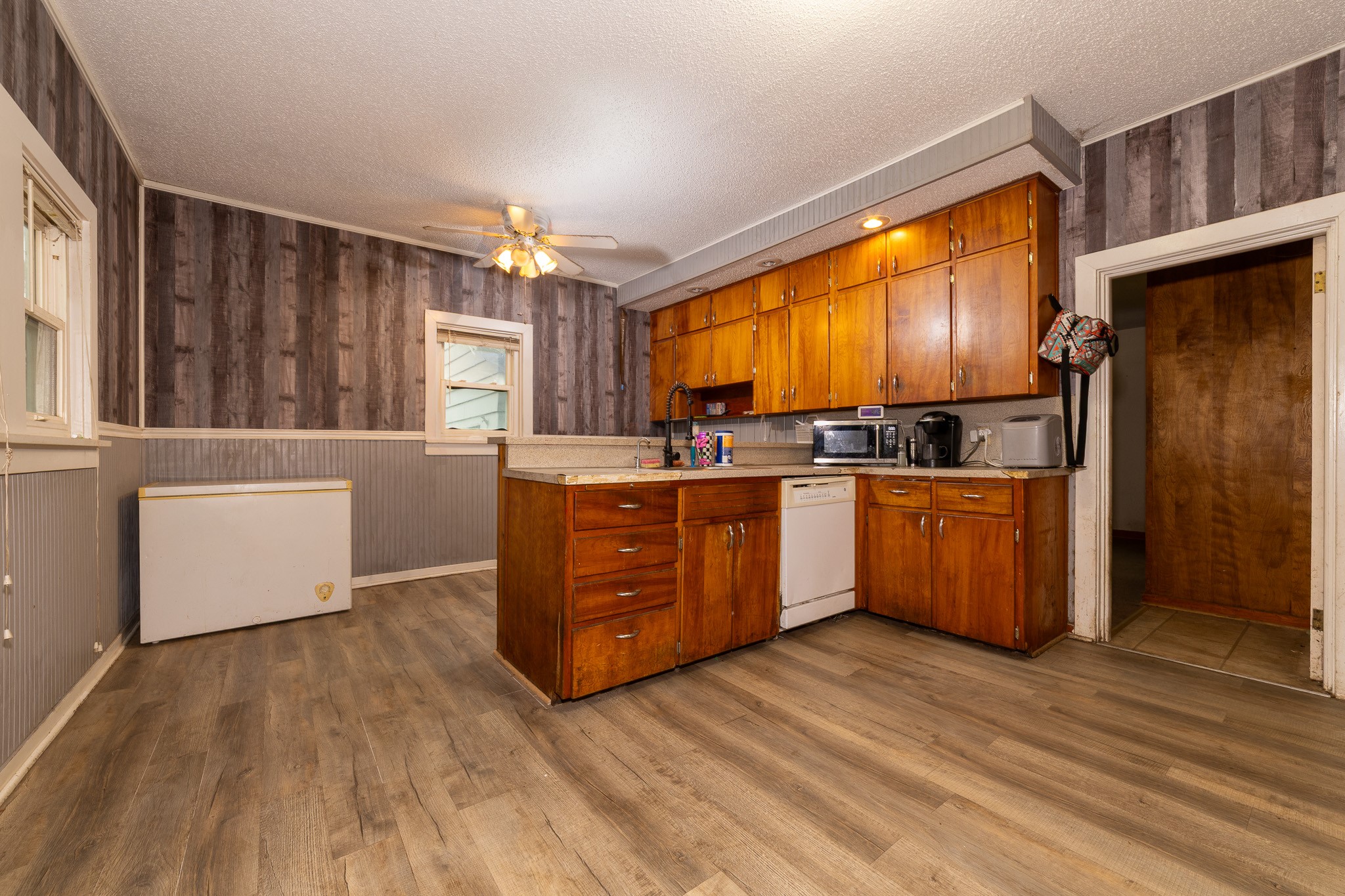 702 12th Street, Grand Junction, Iowa image 8