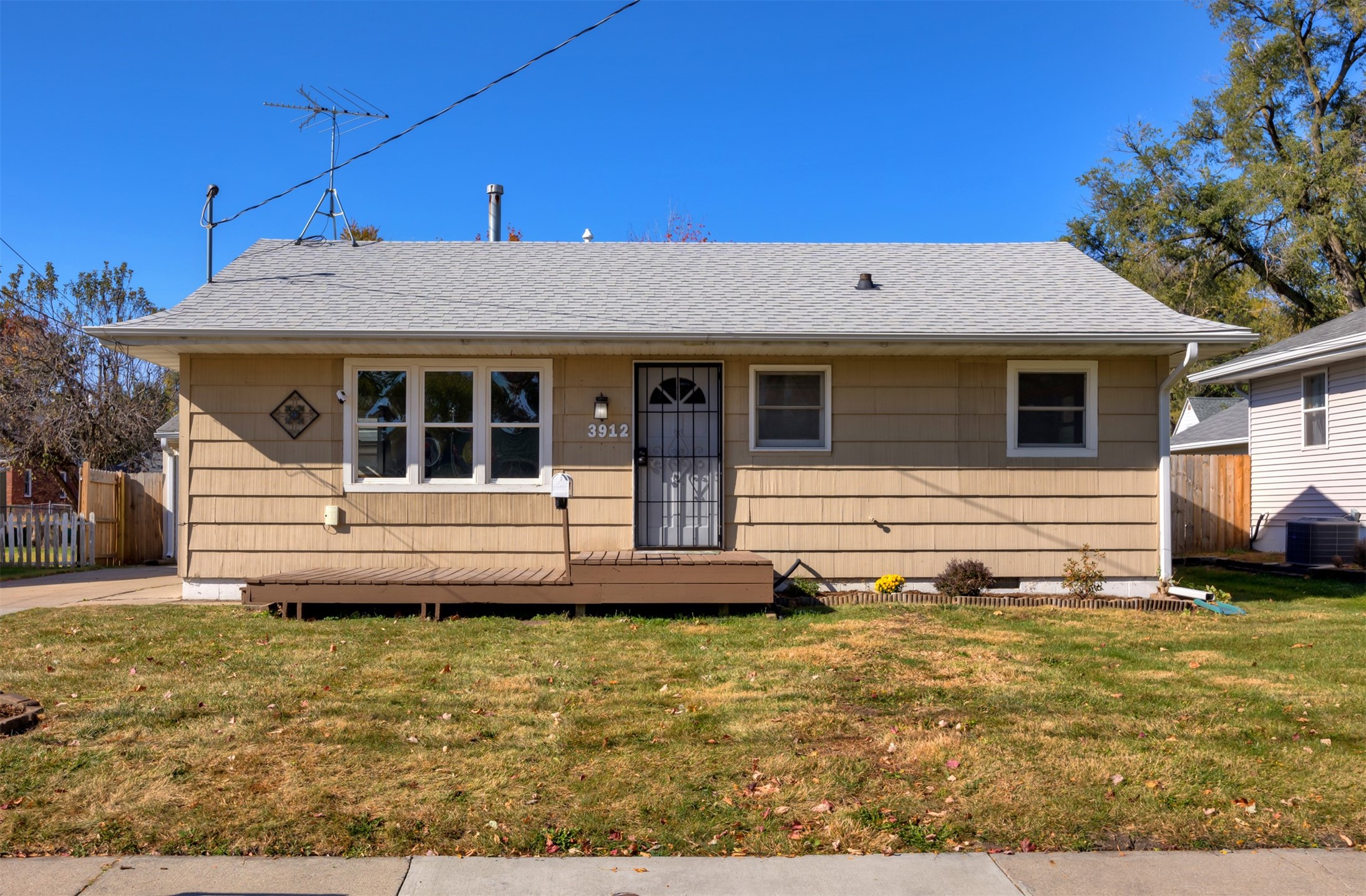 3912 69th Street, Urbandale, Iowa image 1