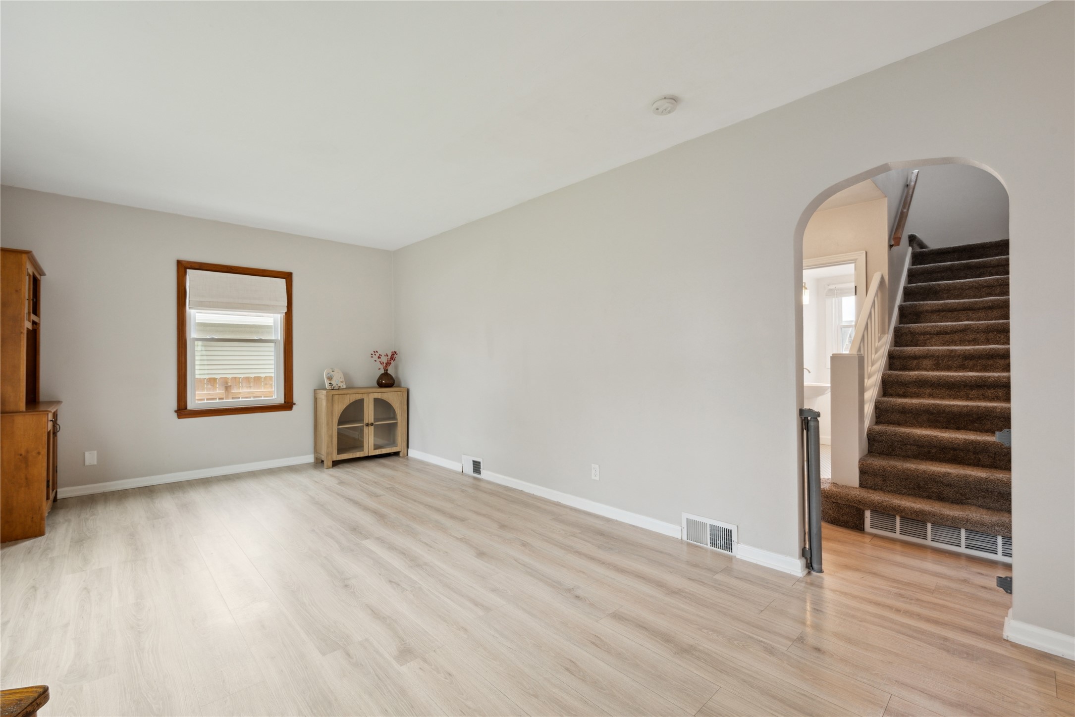 938 Wolcott Avenue, Des Moines, Iowa image 5