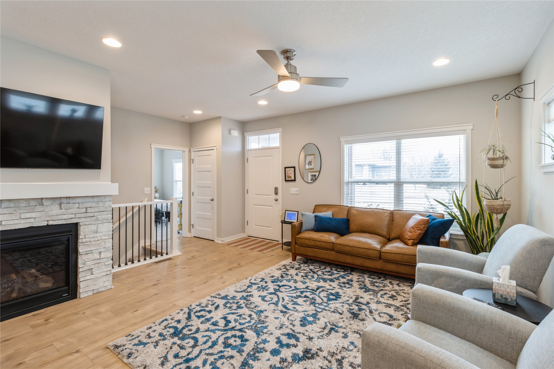 2710 NW 165th Lane, Clive, Iowa image 3