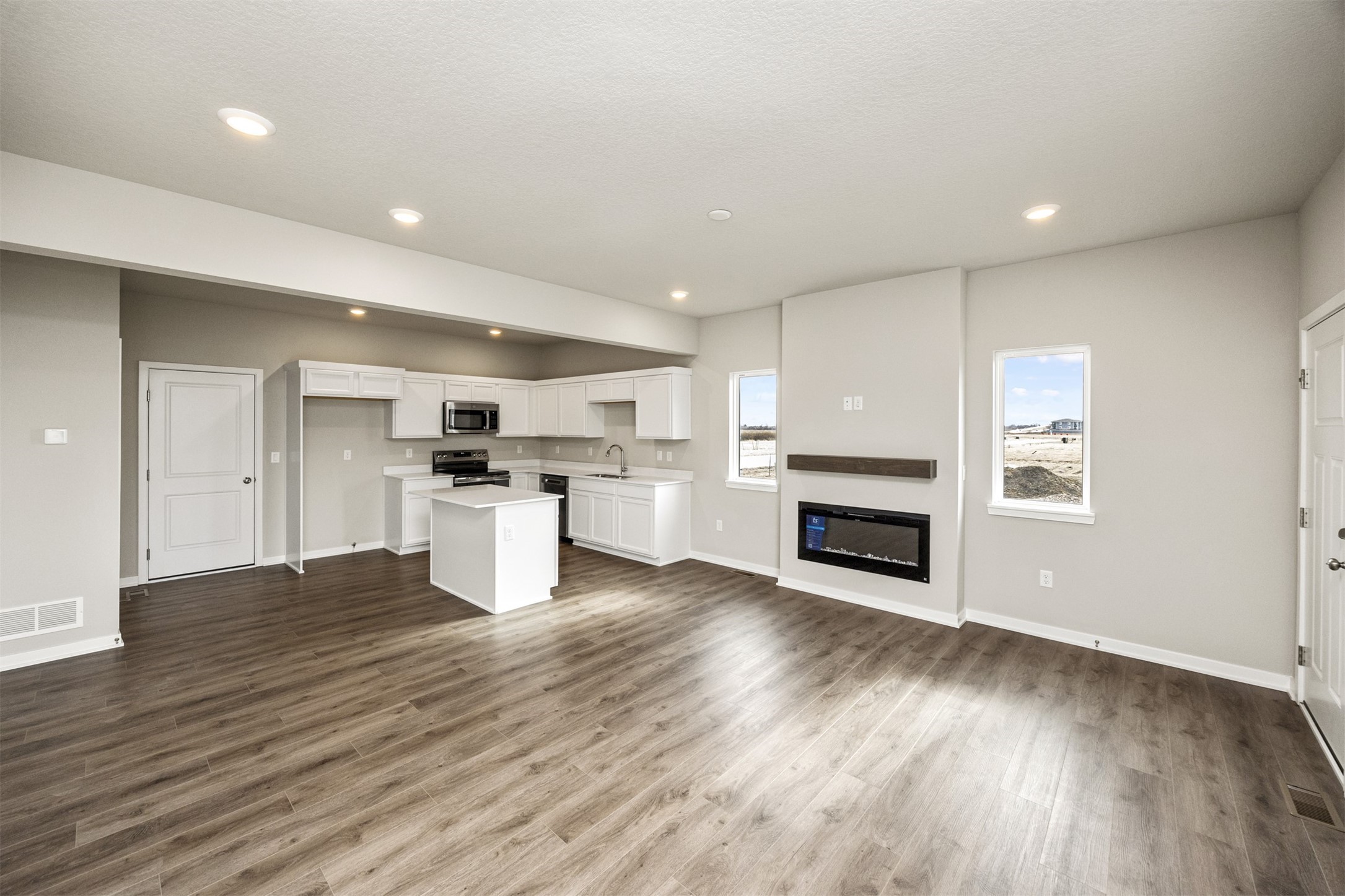 2816 Quartz Avenue, Bondurant, Iowa image 4
