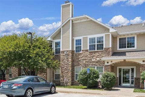 Condo For Sale - 1313 SE University Avenue #206<br/> Waukee, IA 50263