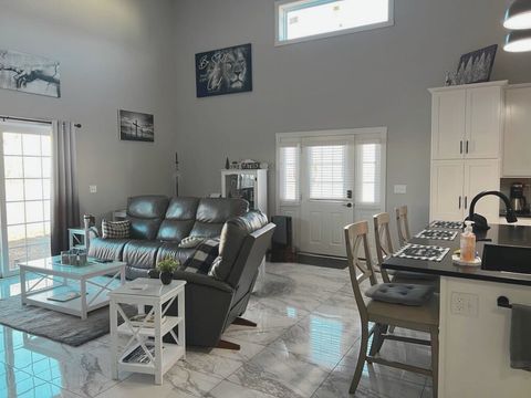 Apartment For Sale - 1309 E 12th Street<br/> Newton, IA 50208