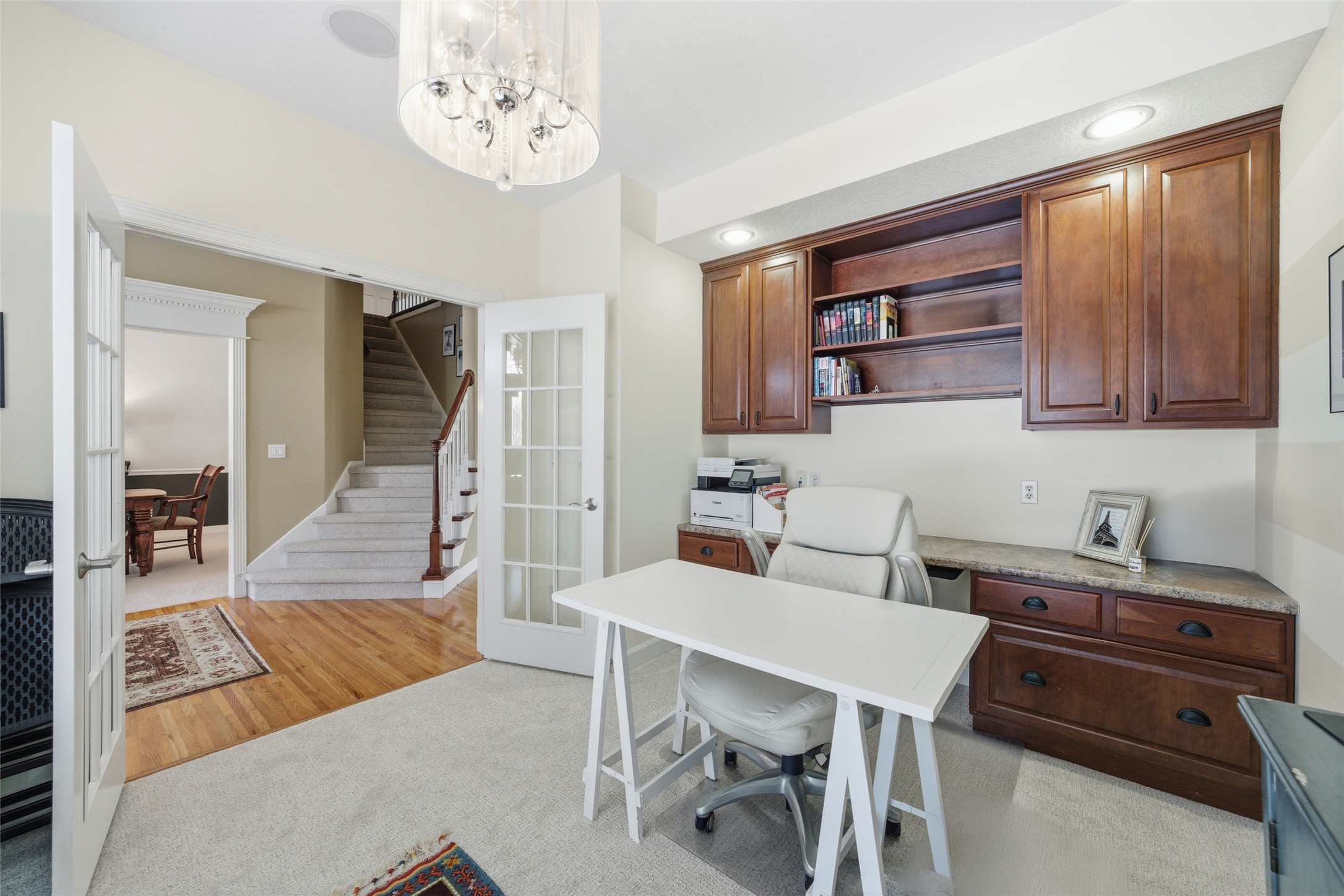 709 NE Georgetown Court