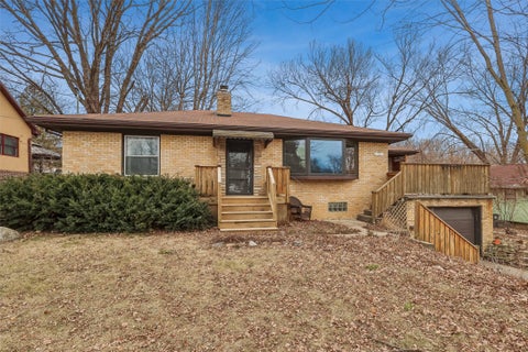 Homes For Sale - 1337 60th Street<br/> Des Moines, IA 50311