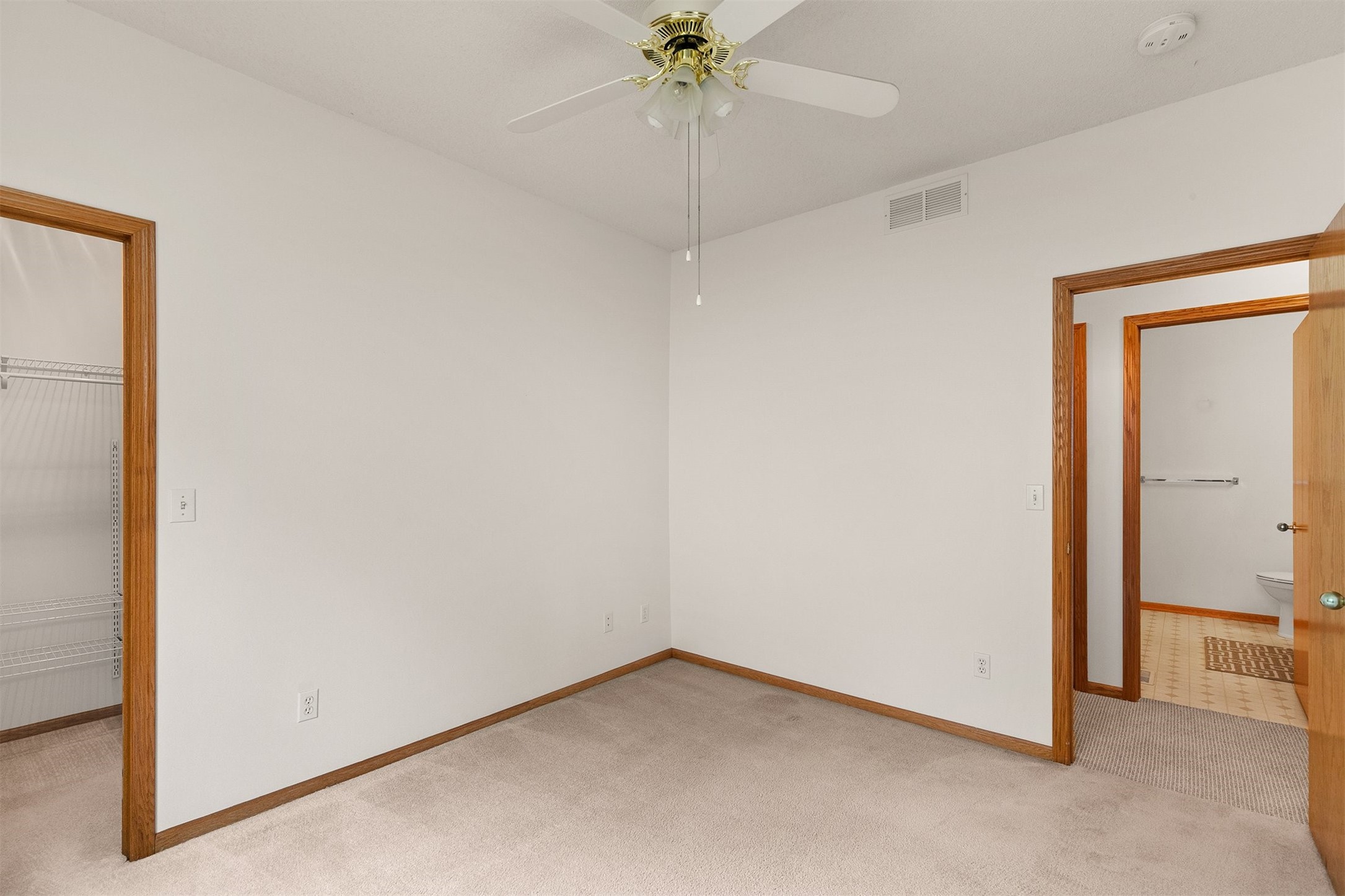 6799 NW 57th Street, Johnston, Iowa image 15