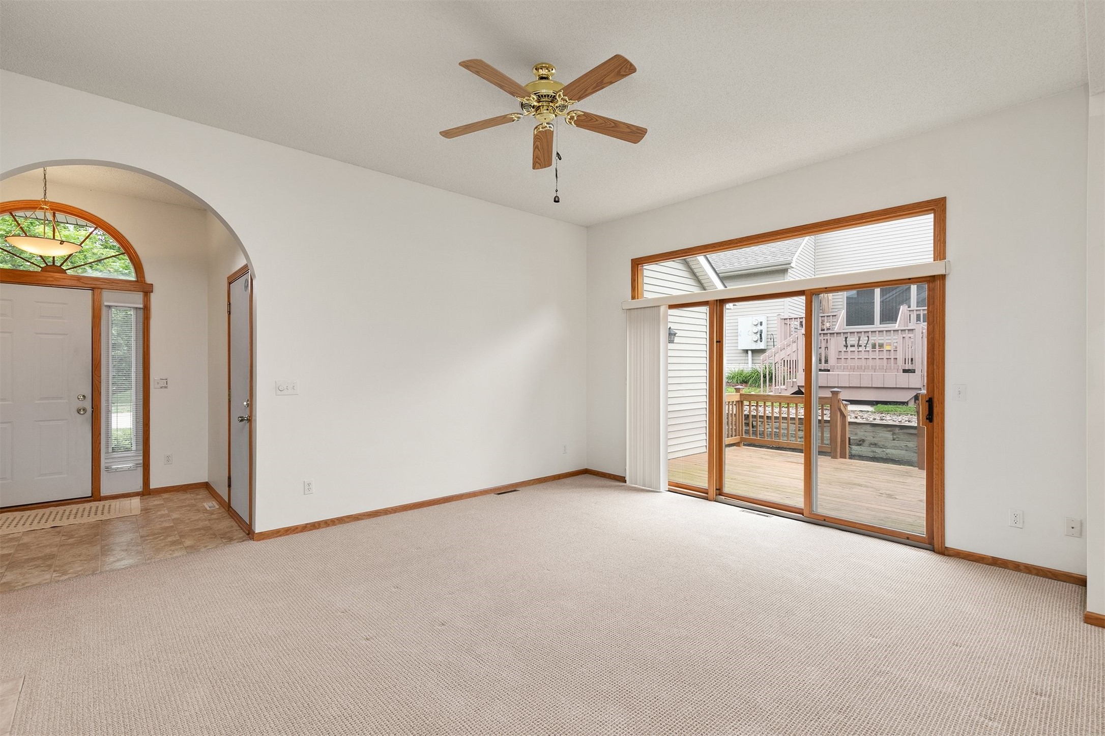 6799 NW 57th Street, Johnston, Iowa image 7