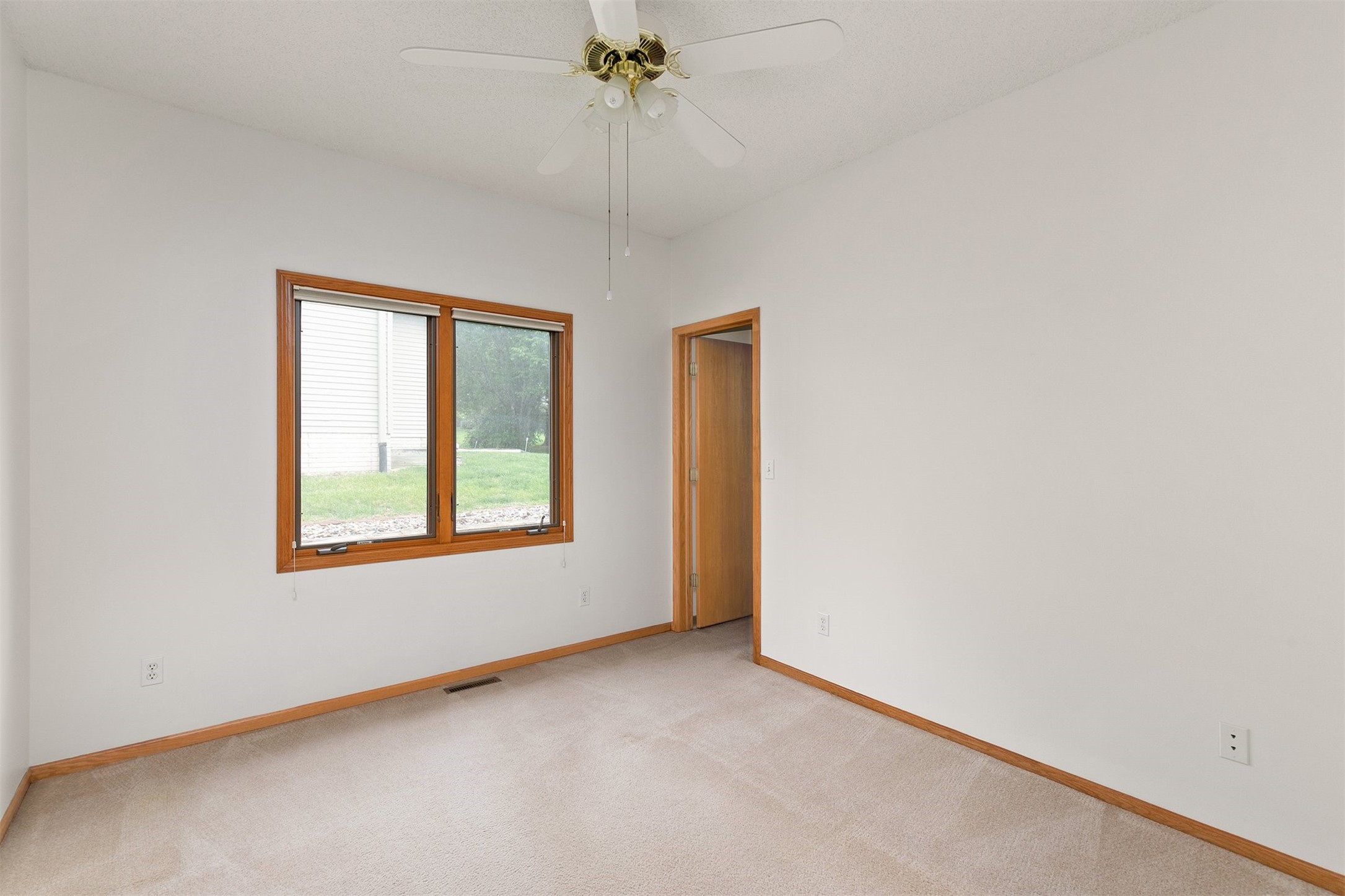 6799 NW 57th Street, Johnston, Iowa image 17