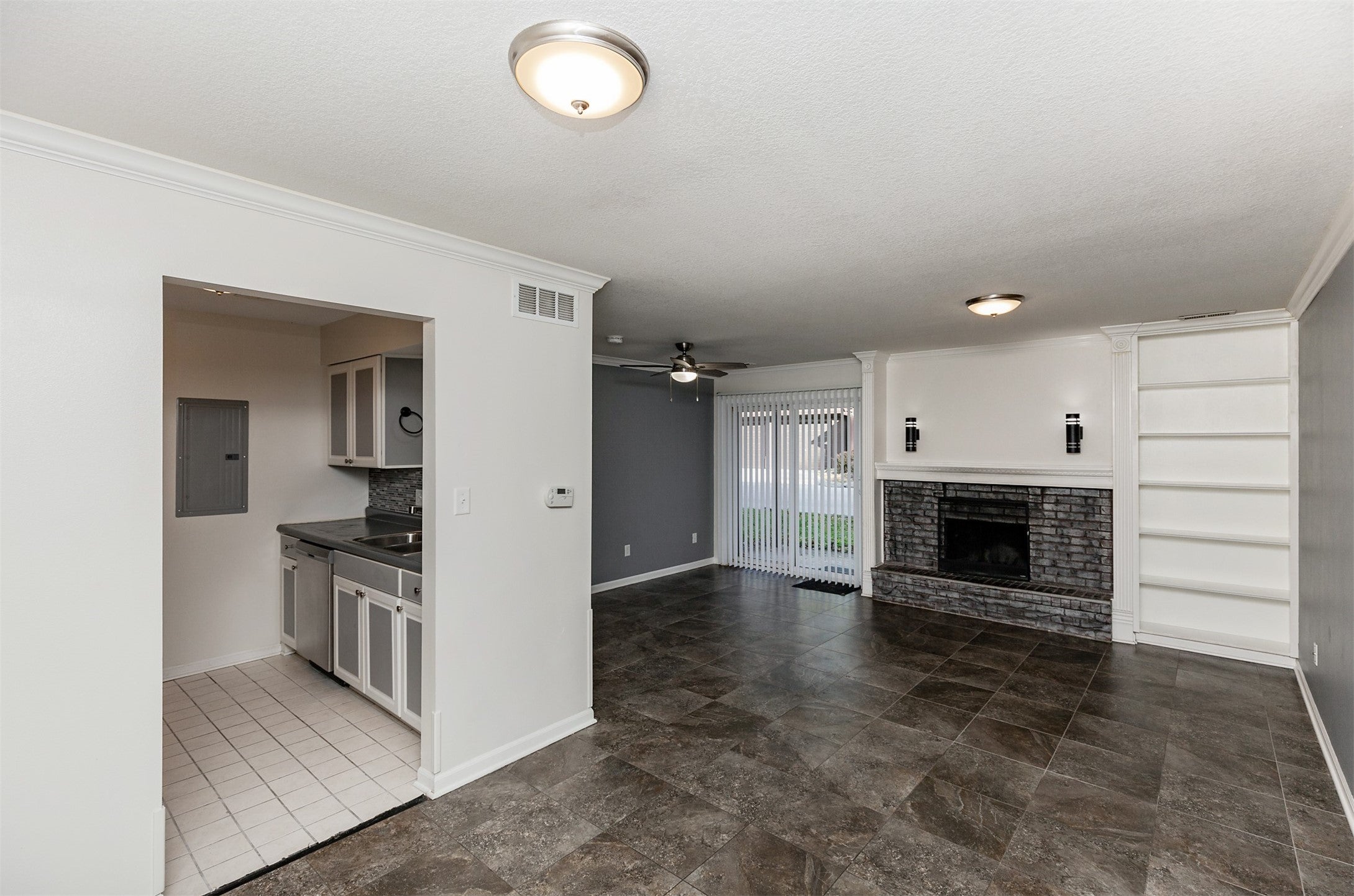 1235 66th Street 14