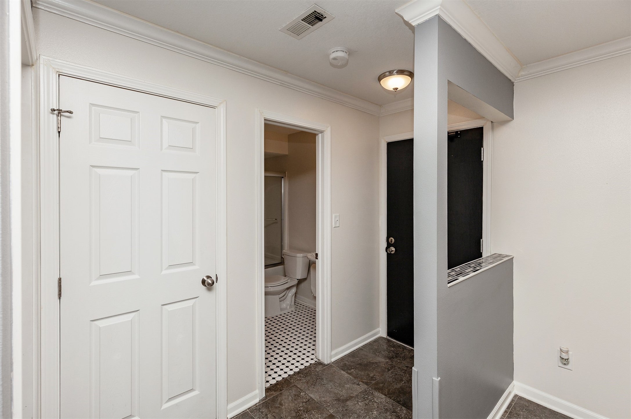 1235 66th Street 14