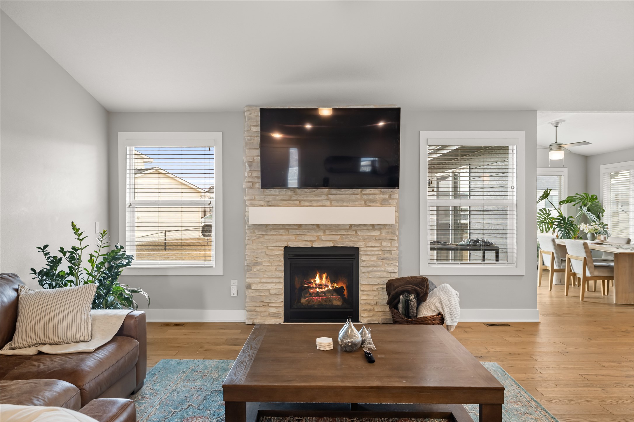 127 NW Sunrise Drive