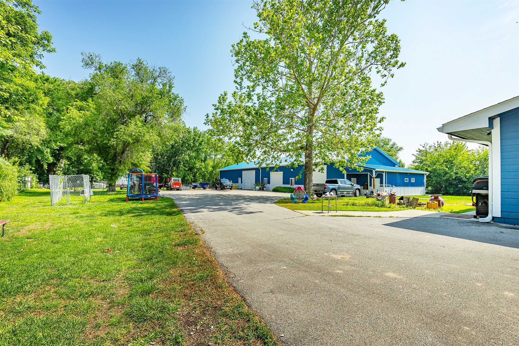 6912 SE Vandalia Drive, Pleasant Hill, Iowa image 4