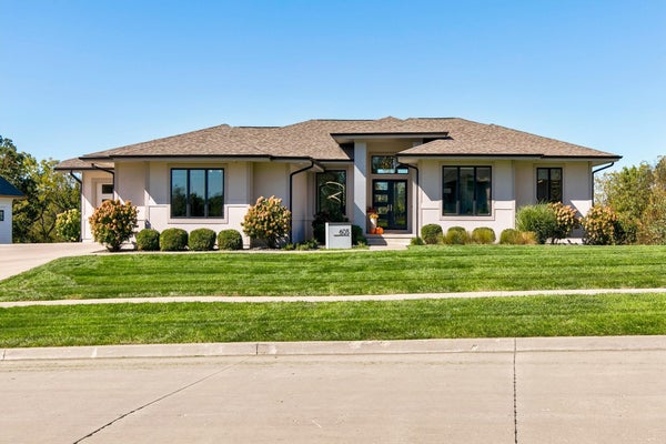 605 S TIBURON CV, WEST DES MOINES, IA 50266 - Image 70b794cf58782b39b26eefc4a7e4c1fc/3133824573