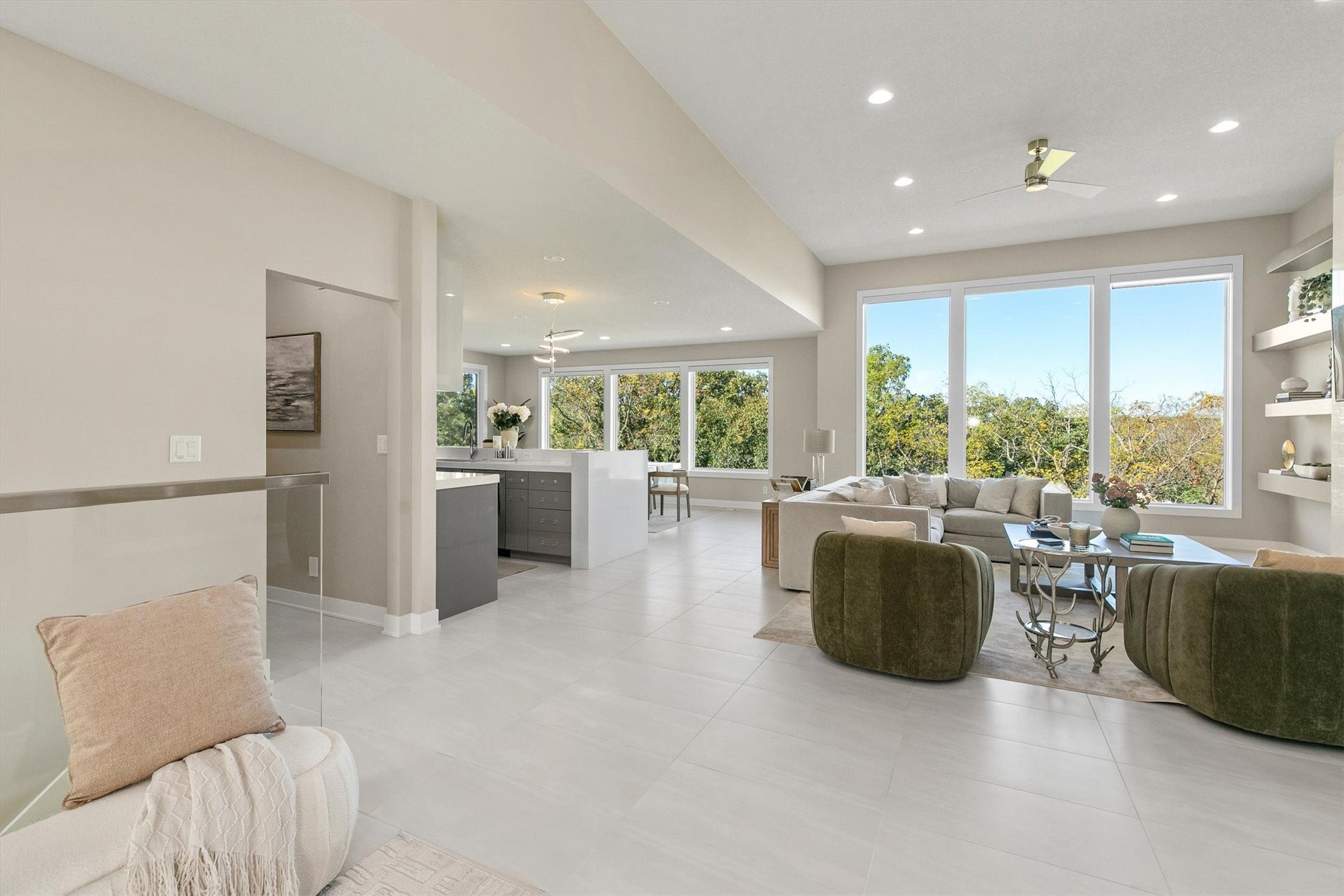 605 S Tiburon Cove
