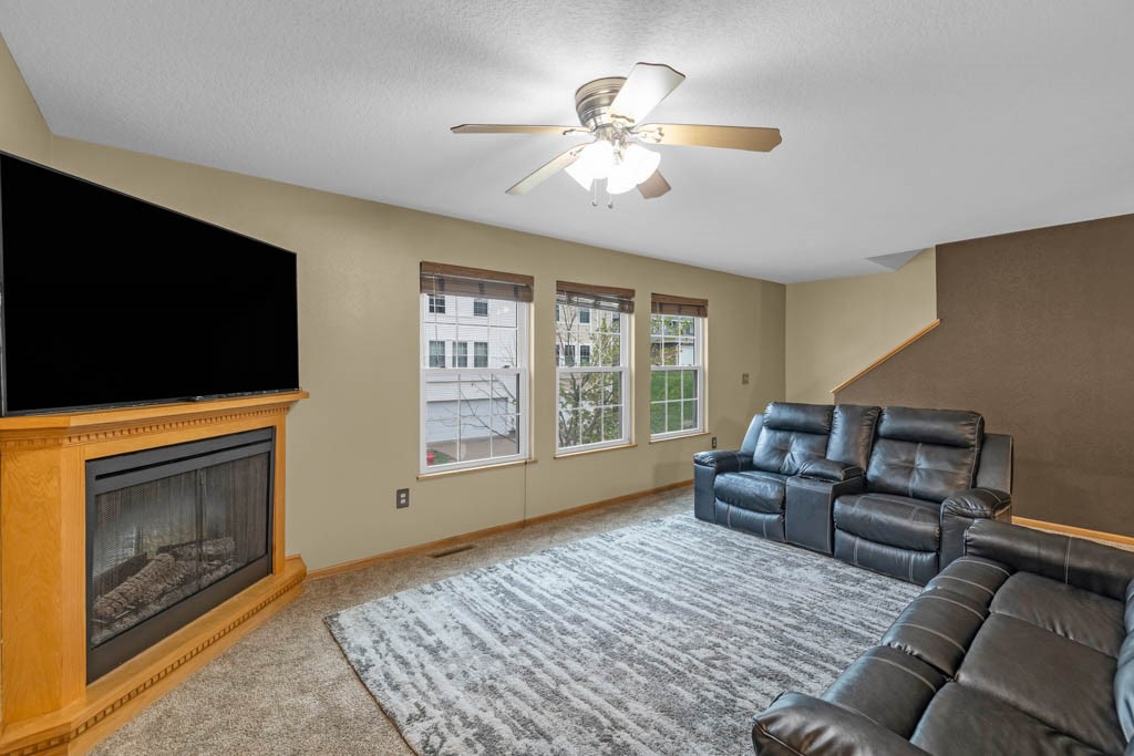 1046 10th Avenue, Altoona, Iowa image 6