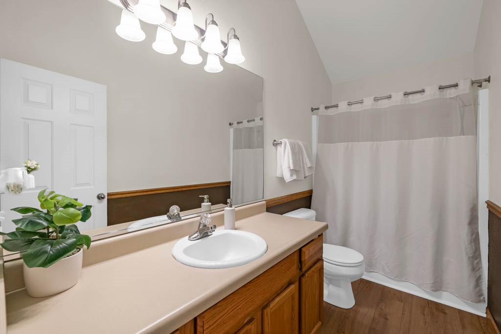 1046 10th Avenue, Altoona, Iowa image 9