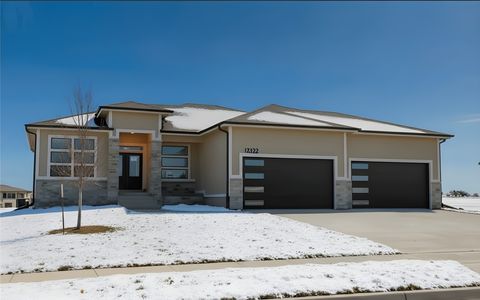 17322 North Valley Drive Urbandale IA 50323